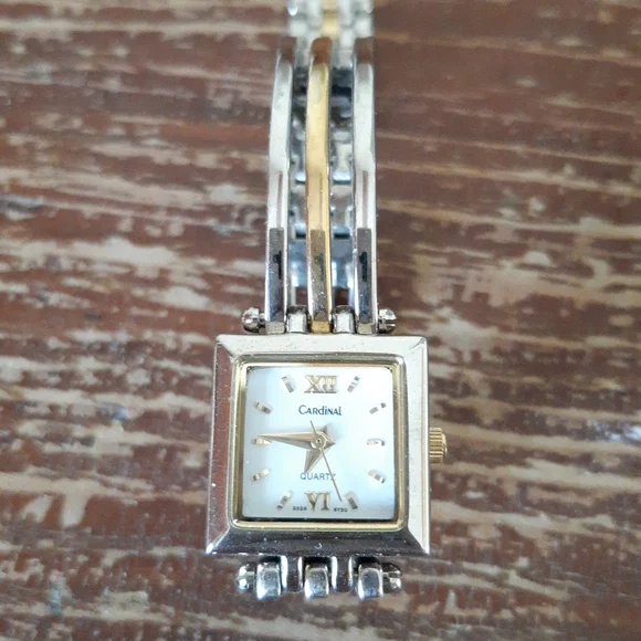 Cardinal Watch - Picture 2 of 2